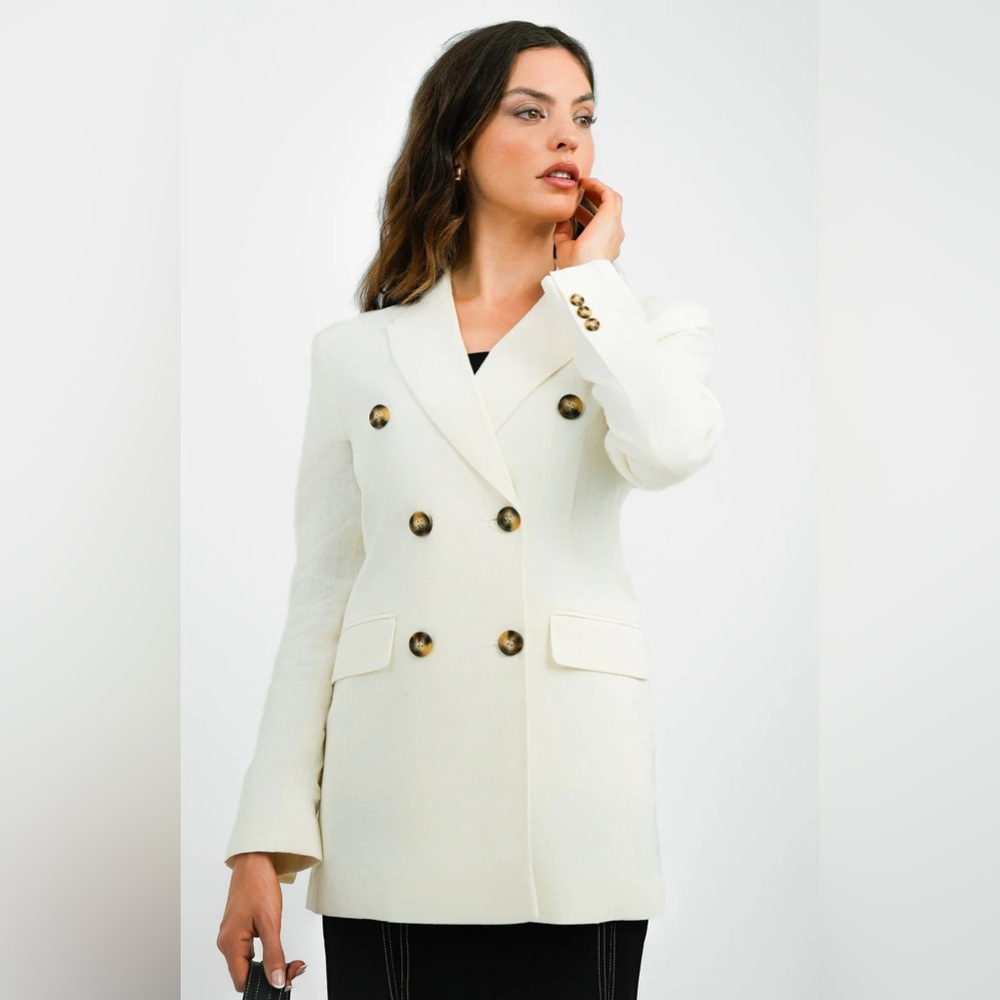 Elegant Women's Cream Double-Breasted Blazer